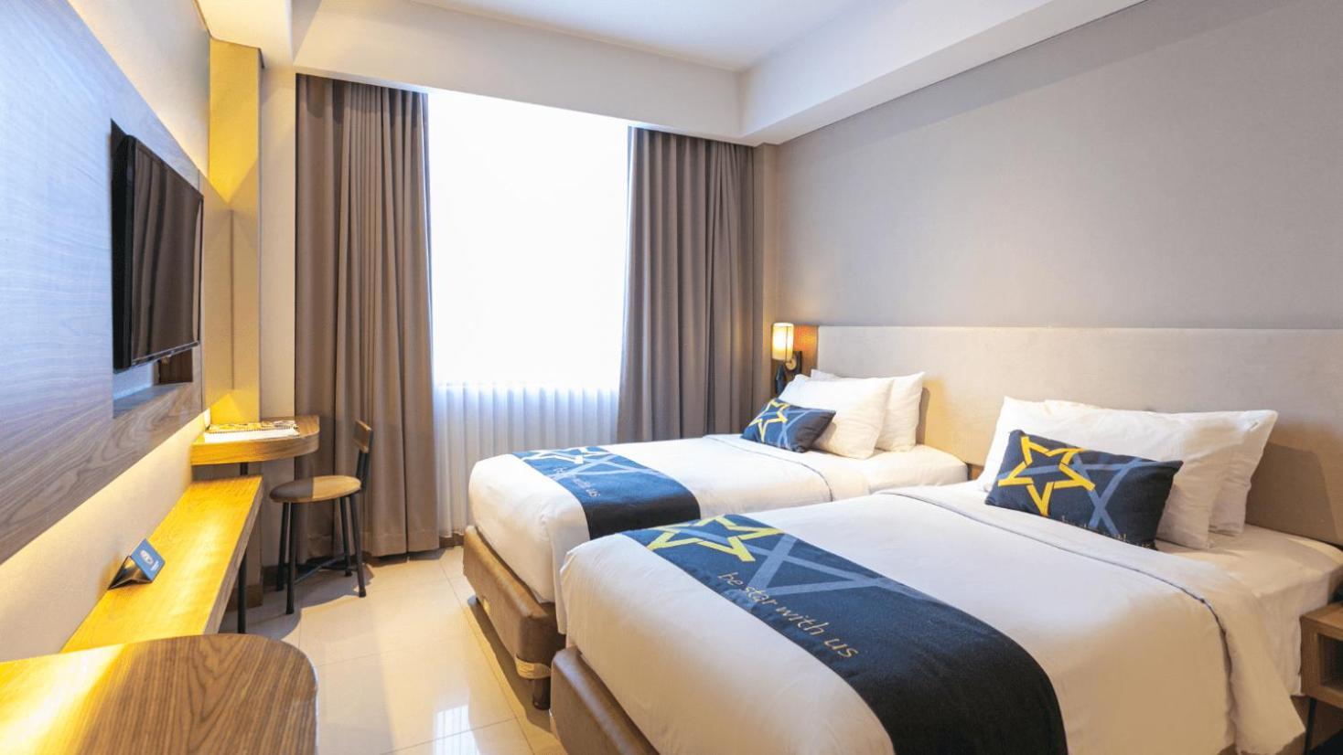 Yellow Star Gejayan Hotel Kejayan Екстер'єр фото